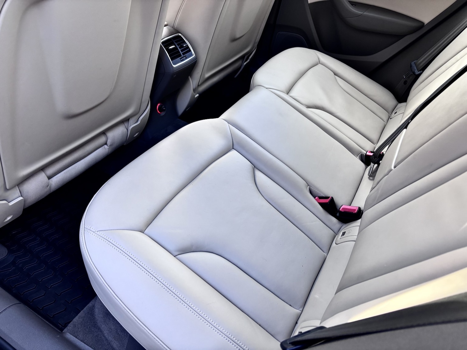 Used Audi Q3 2012 for sale - 76631489: Photo 47