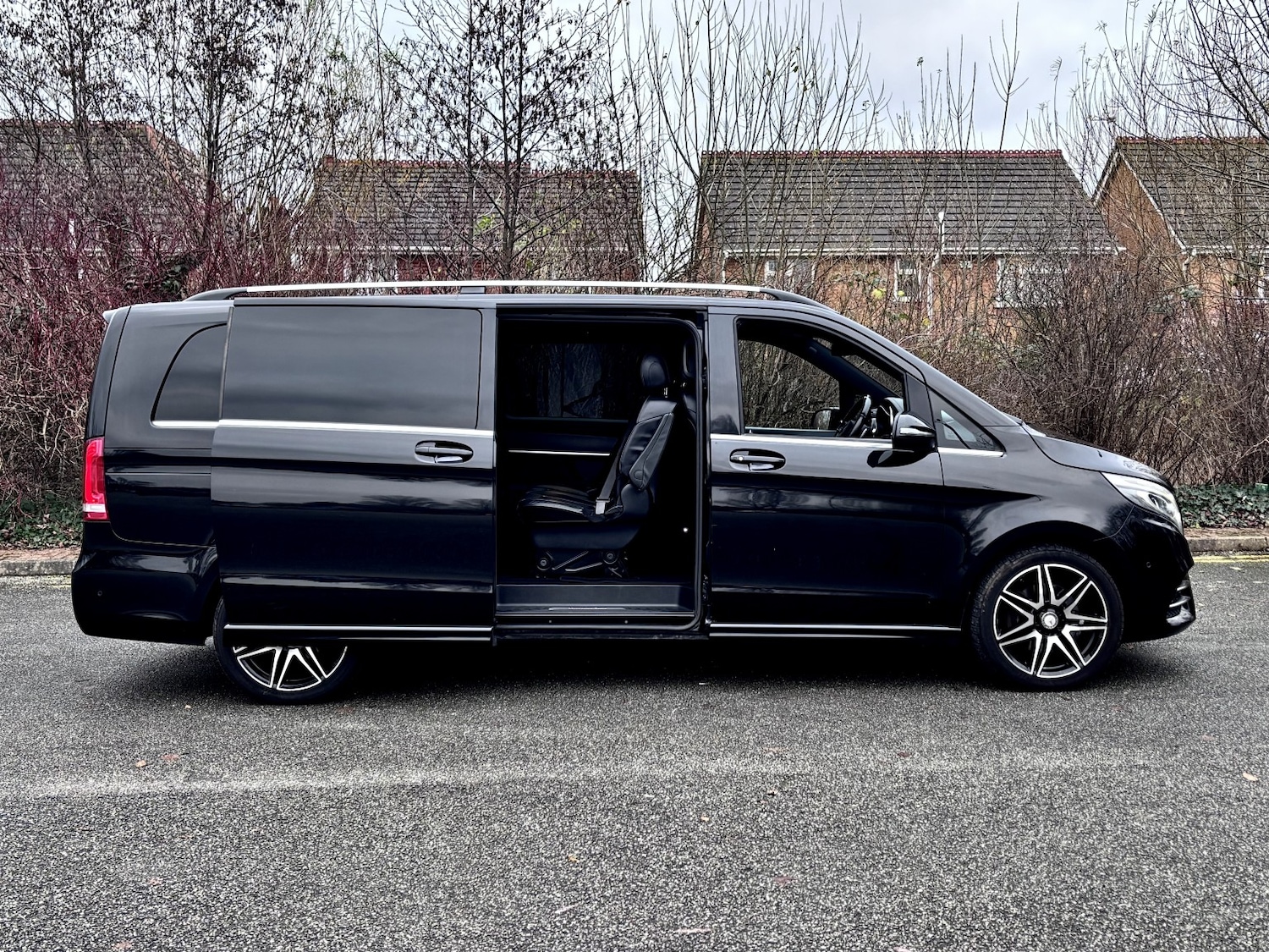 Used Mercedes-Benz V-Class 2017 for sale - 77008141: Photo 7