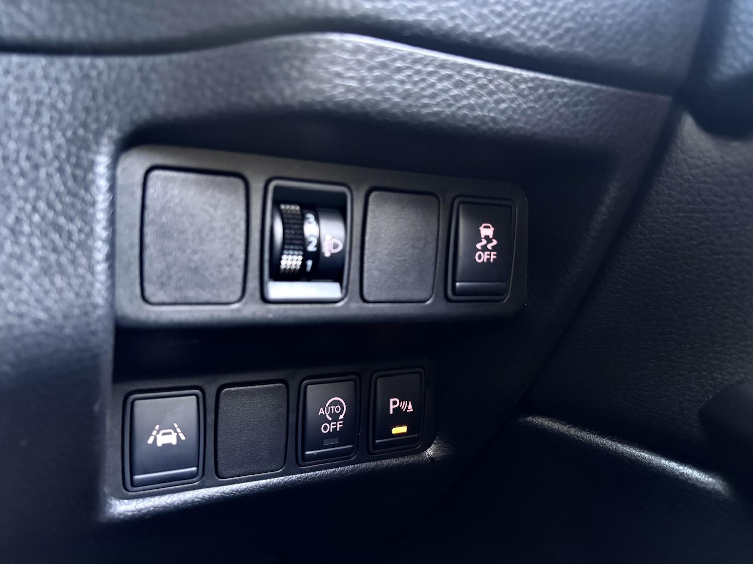 Used Nissan Qashqai 2015 for sale - 77233776: Photo 28