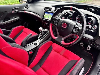 Used Honda Civic 2016 for sale - 76198175: Photo 2