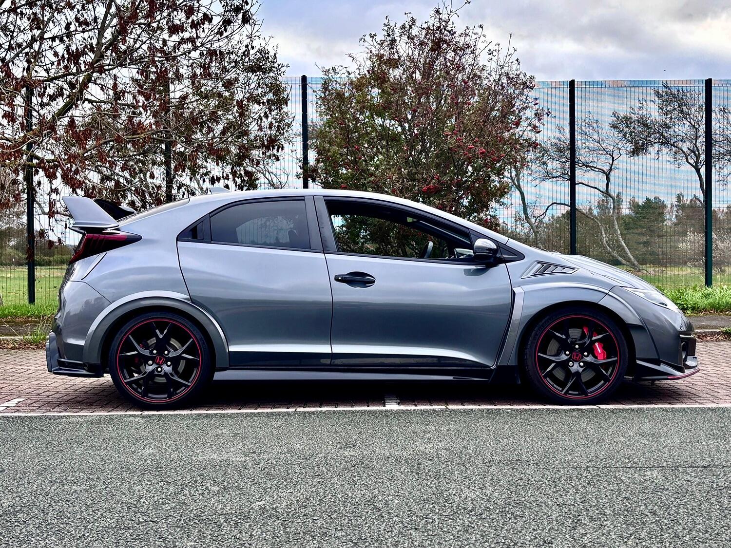 Used Honda Civic 2016 for sale - 76198175: Photo 3