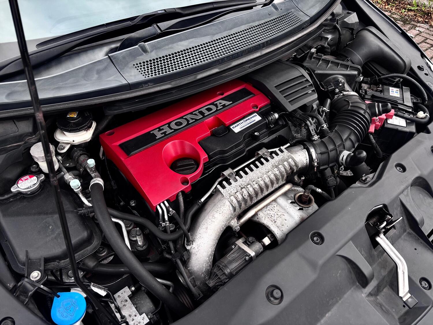 Used Honda Civic 2016 for sale - 76198175: Photo 47