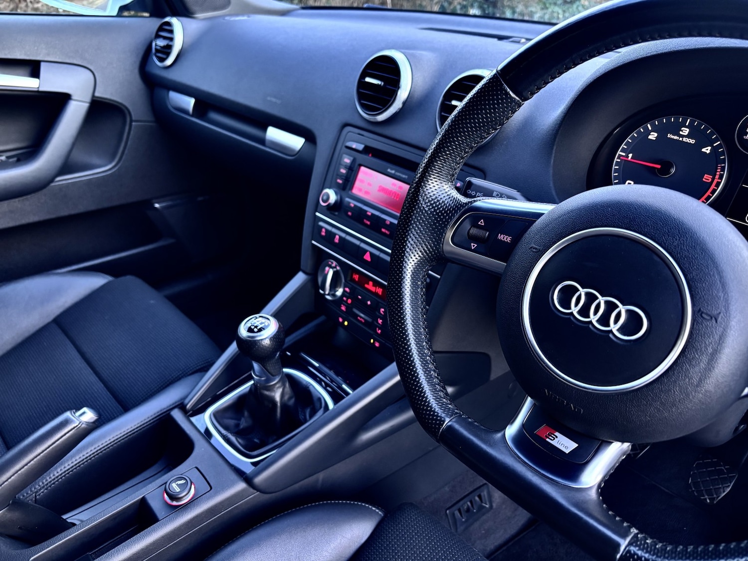 Used Audi A3 2012 for sale - 77535910: Photo 2