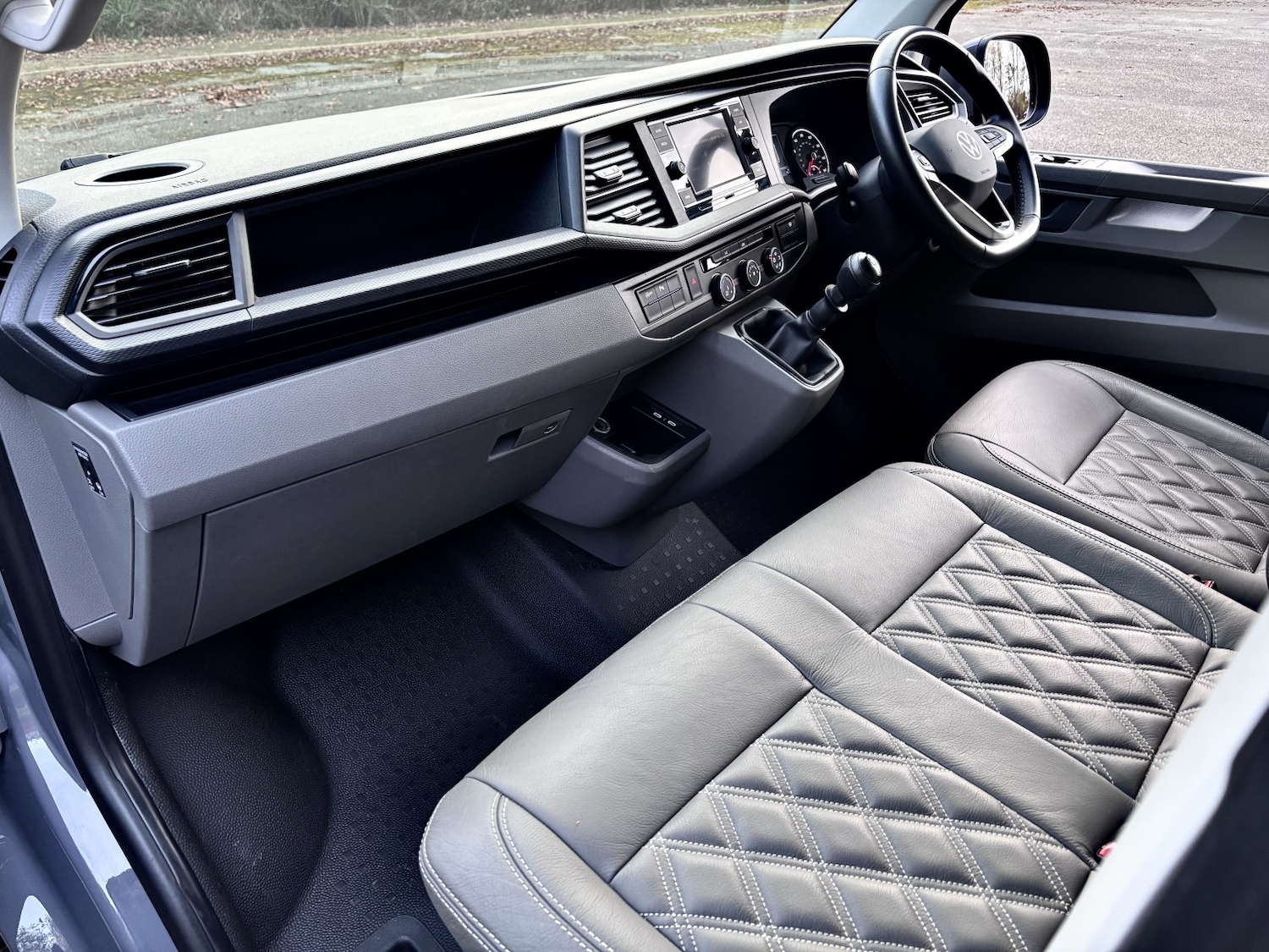 Used Volkswagen Transporter 2022 for sale - 76656137: Photo 58