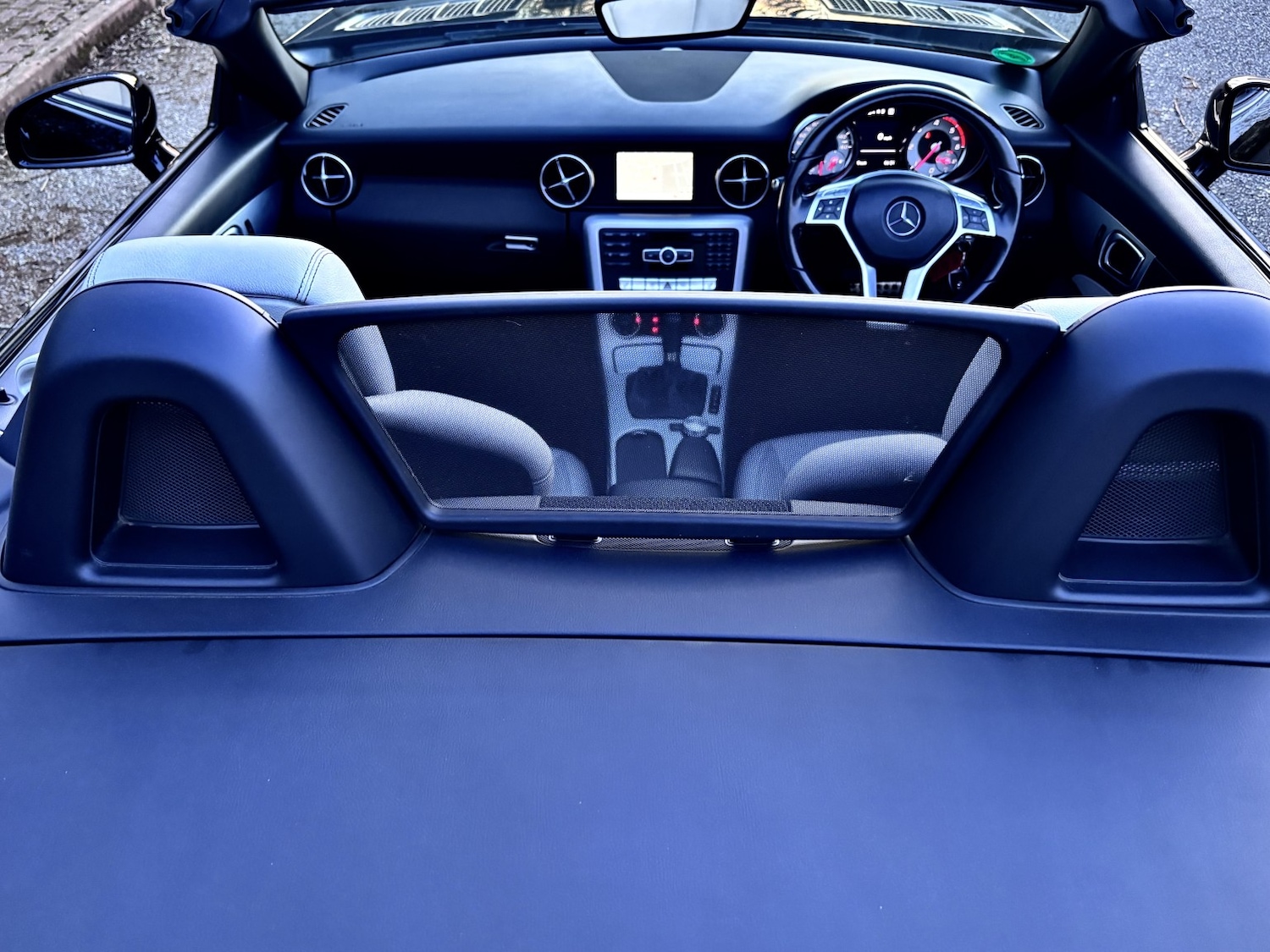 Used Mercedes-Benz SLK 2012 for sale - 77945742: Photo 25