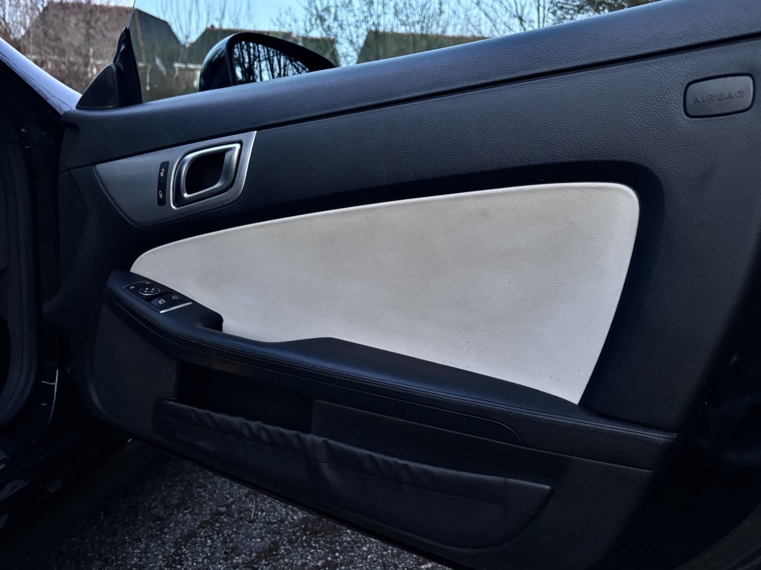 Used Mercedes-Benz SLK 2012 for sale - 77945742: Photo 33