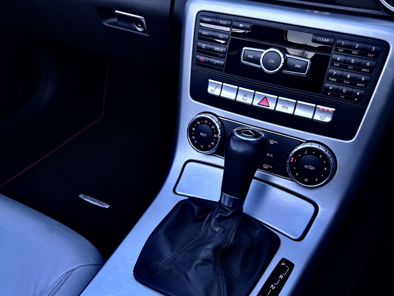 Used Mercedes-Benz SLK 2012 for sale - 77945742: Photo 45