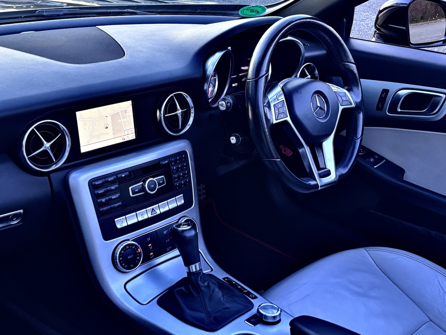 Used Mercedes-Benz SLK 2012 for sale - 77945742: Photo 47