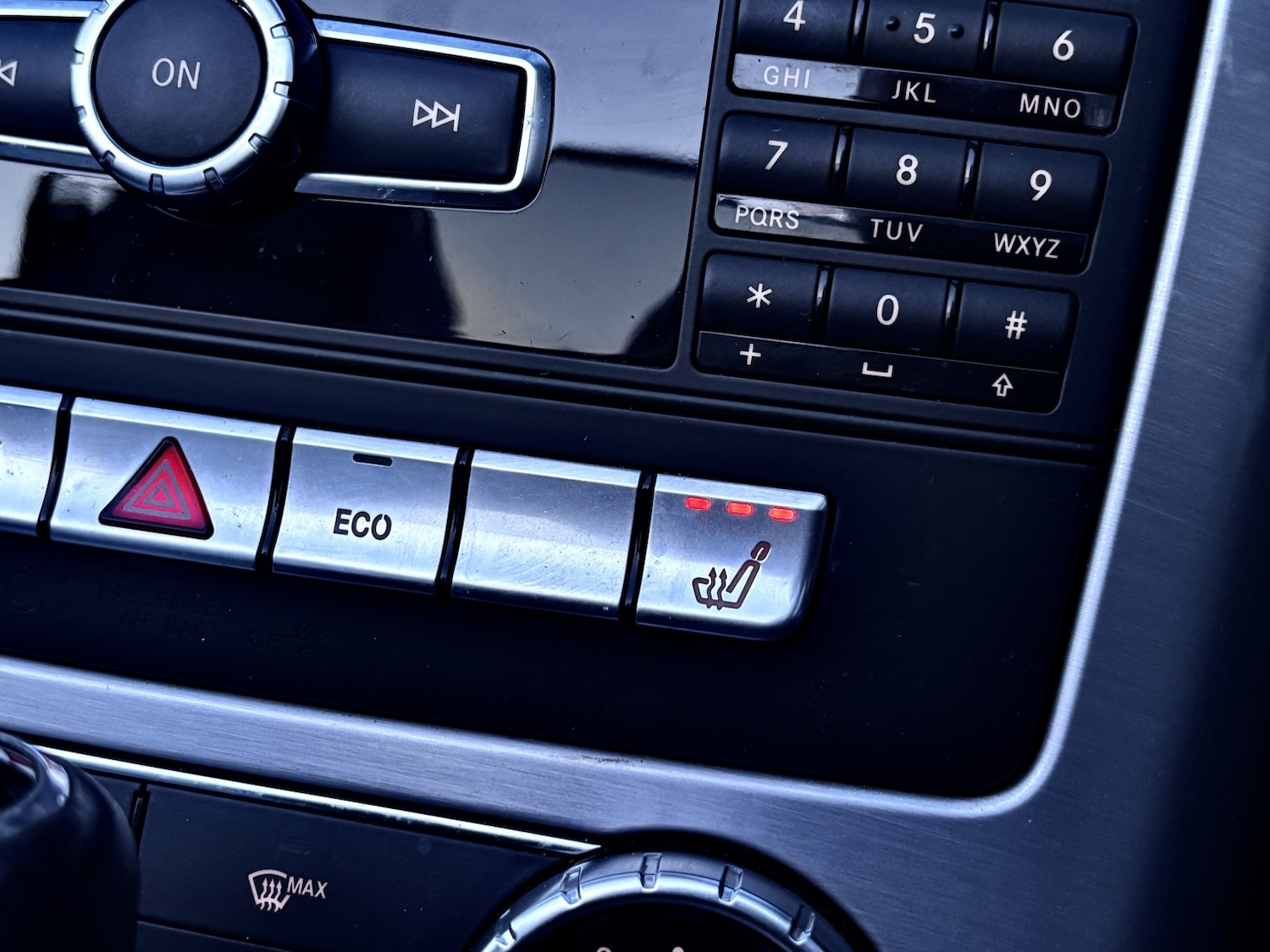 Used Mercedes-Benz SLK 2012 for sale - 77945742: Photo 9