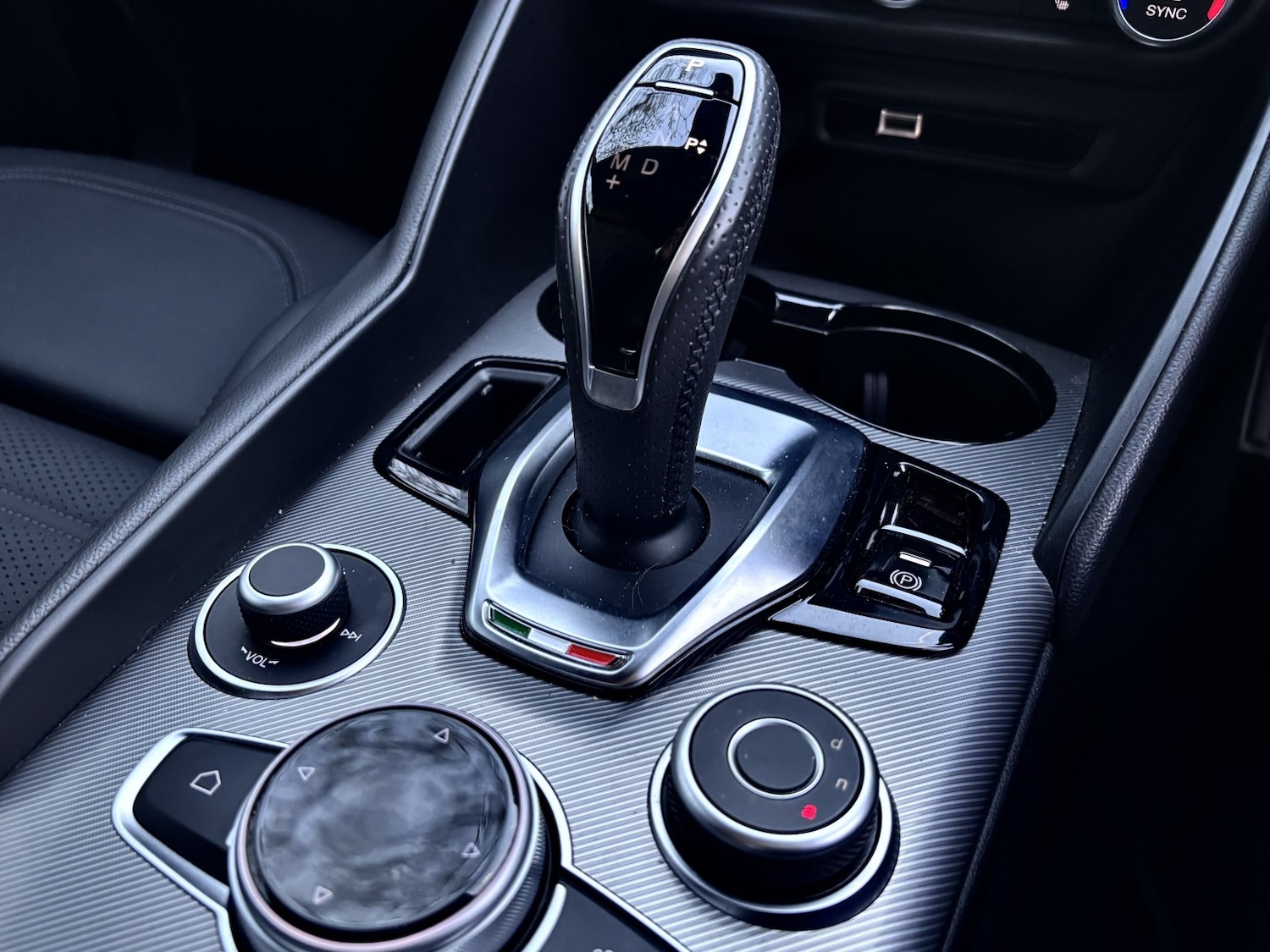 Used Alfa Romeo Giulia 2023 for sale - 77931290: Photo 13