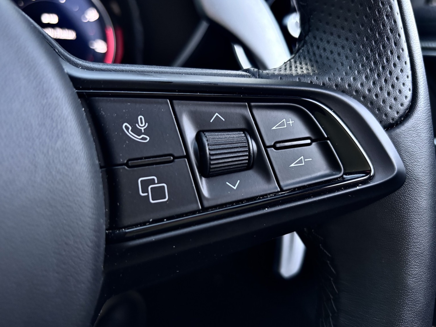 Used Alfa Romeo Giulia 2023 for sale - 77931290: Photo 37