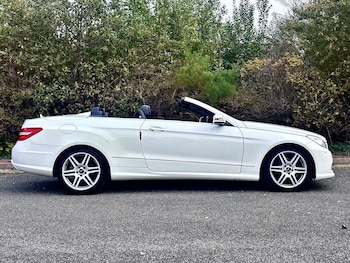 Used Mercedes-Benz E Class 2013 for sale - 76734813: Photo