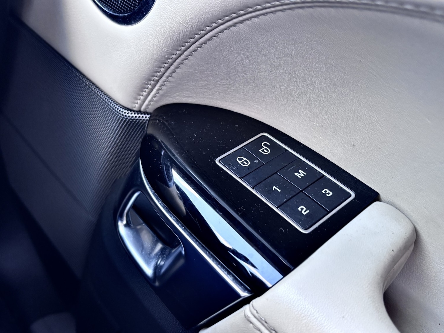 Used Land Rover Range Rover Sport 2017 for sale - 76911119: Photo 32