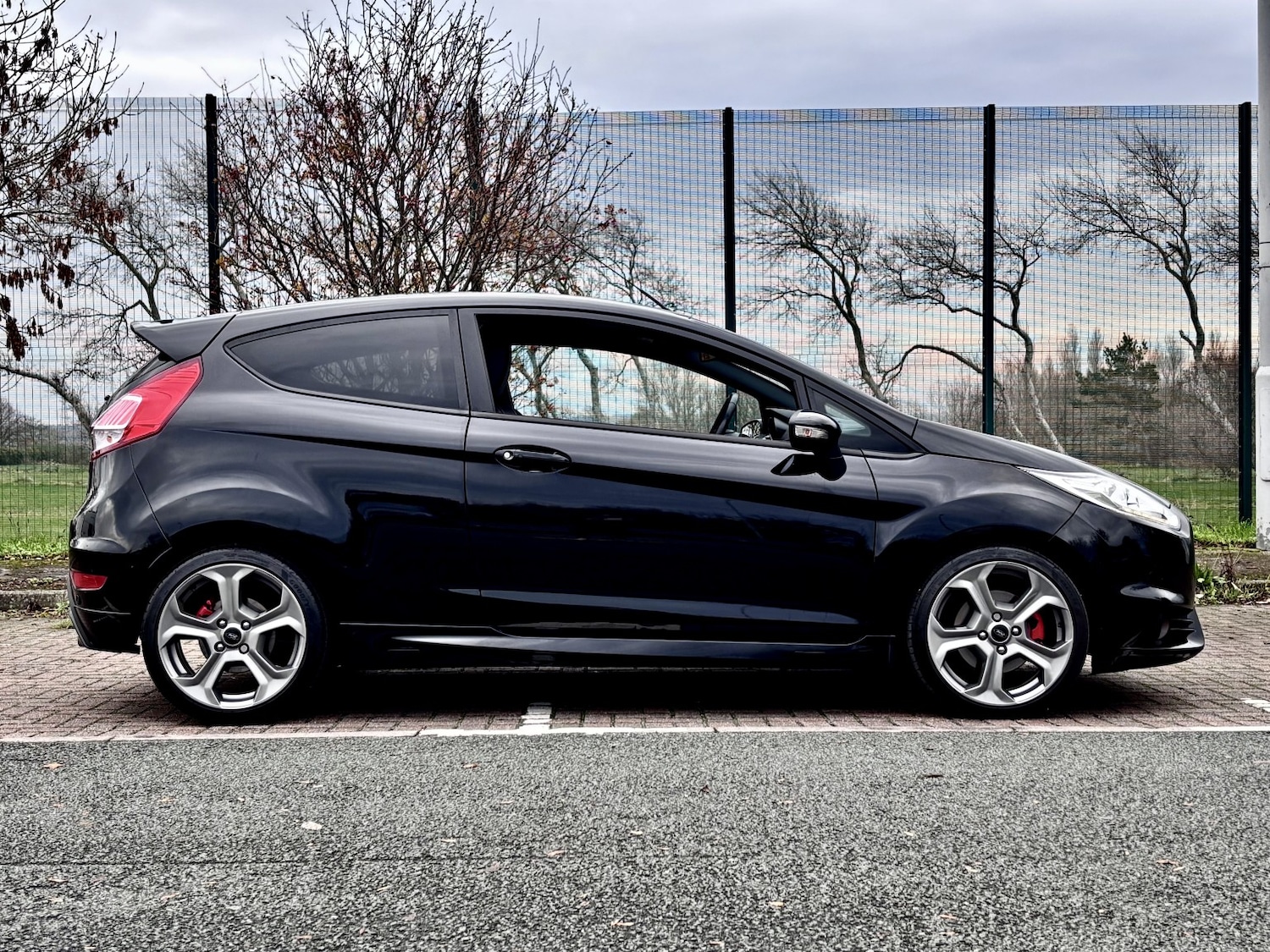 Used Ford Fiesta 2017 for sale - 76547859: Photo 4