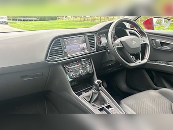 Used SEAT Leon 2018 for sale - 76190688: Photo 2