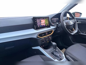 Used SEAT Arona 2024 for sale - 78277336: Photo