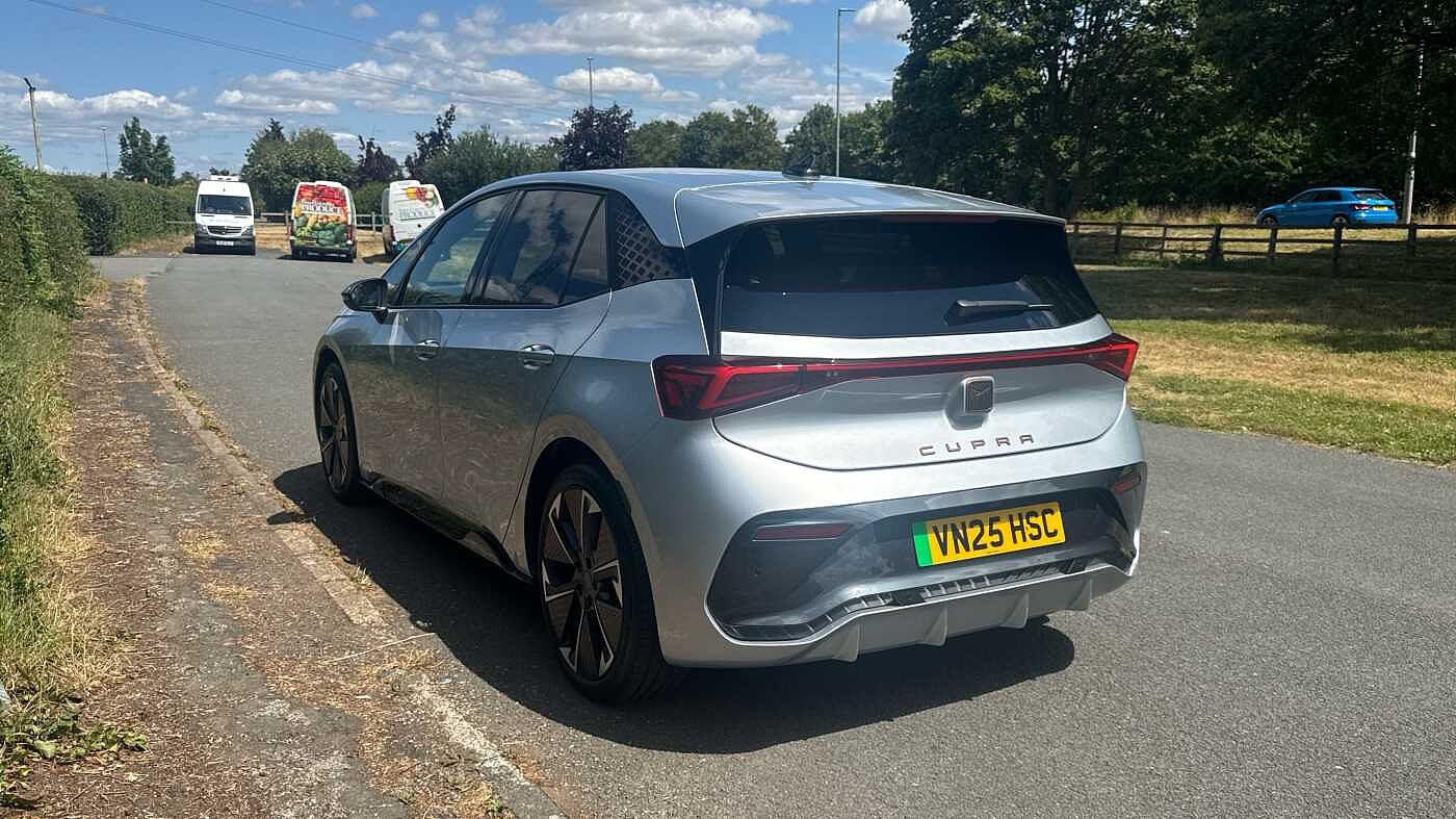 Used Cupra Born 2025 for sale - 76609285: Photo 2