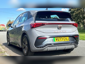 Used Cupra Born 2023 for sale - 76111250: Photo 2
