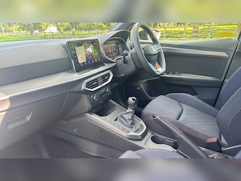 Used SEAT Arona 2025 for sale - 76110701: Photo 2