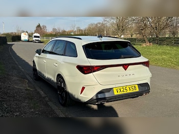 Used Cupra Leon 2025 for sale - 76110915: Photo 2