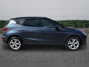 Used SEAT Arona 2024 for sale - 79427383: Photo