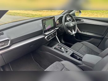 Used SEAT Leon 2025 for sale - 76111416: Photo 2