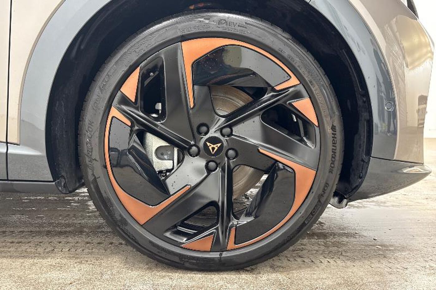 Used Cupra Tavascan 2025 for sale - 76647361: Photo 5