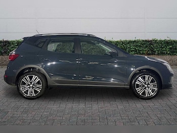 Used SEAT Arona 2025 for sale - 76800640: Photo