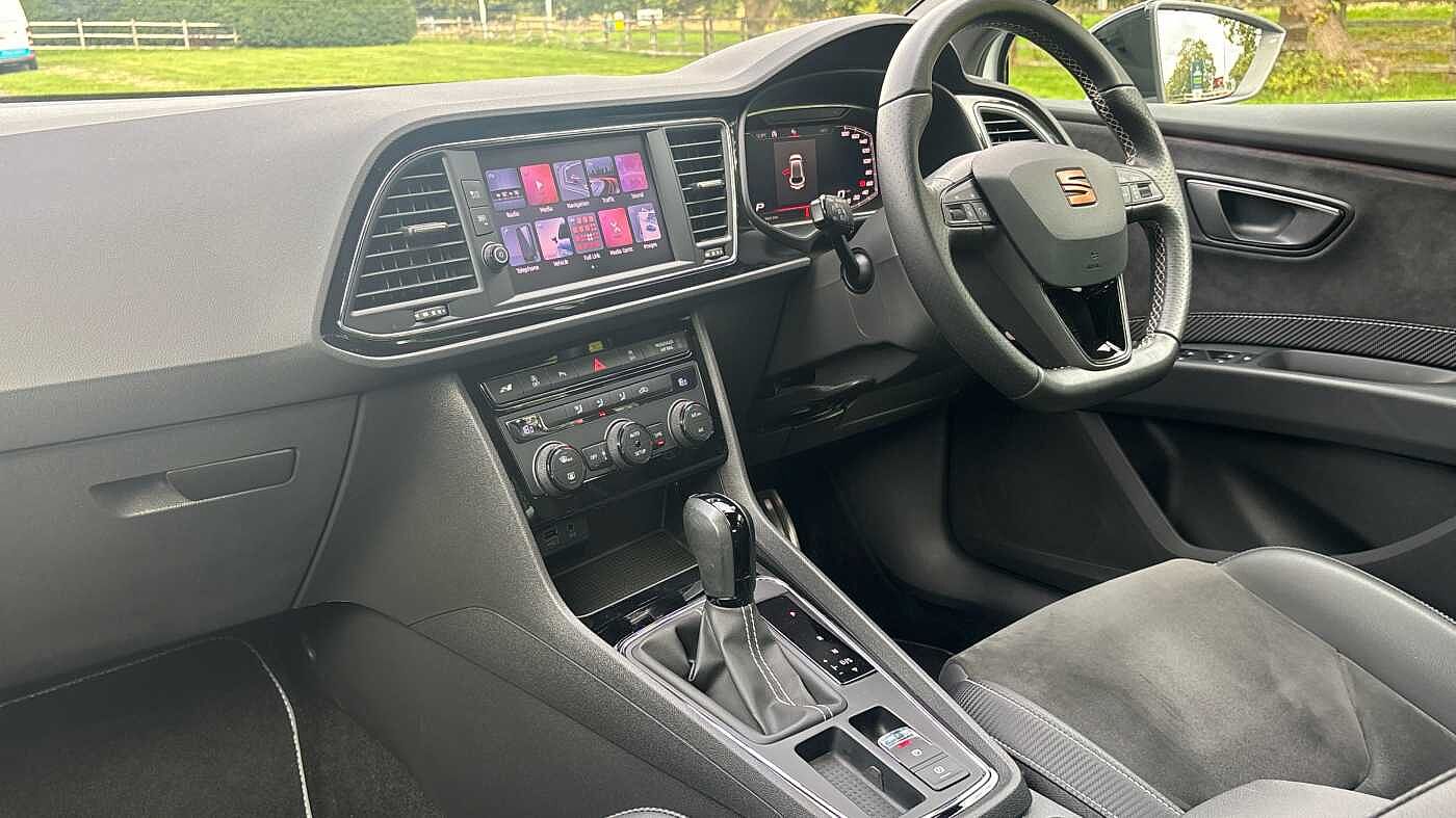 Used SEAT Leon 2020 for sale - 76372342: Photo 2
