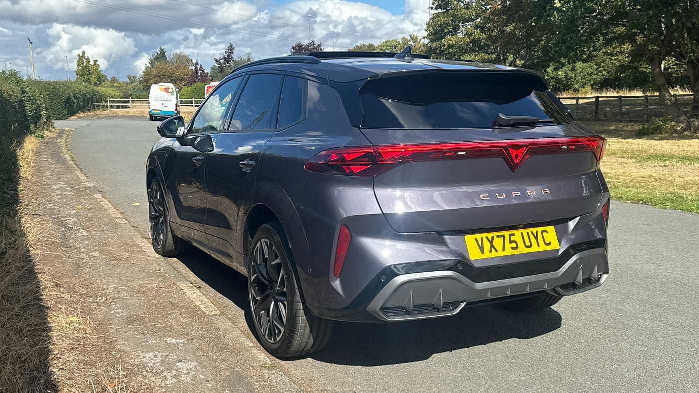 Used Cupra Terramar 2025 for sale - 77176561: Photo 2