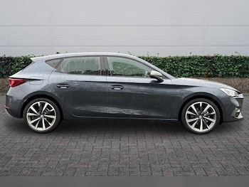 Used SEAT Leon 2025 for sale - 76574669: Photo