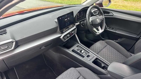 Used SEAT Leon 2021 for sale - 76327787: Photo 2
