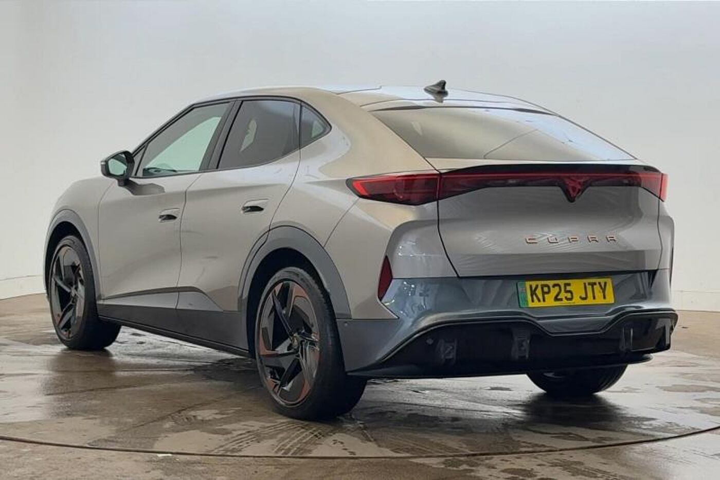 Used Cupra Tavascan 2025 for sale - 77457380: Photo 3