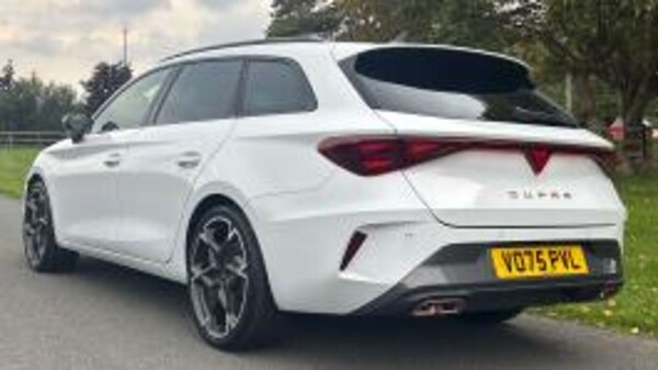 Used Cupra Leon 2025 for sale - 76139765: Photo 3