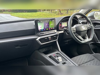 Used SEAT Leon 2023 for sale - 76359793: Photo