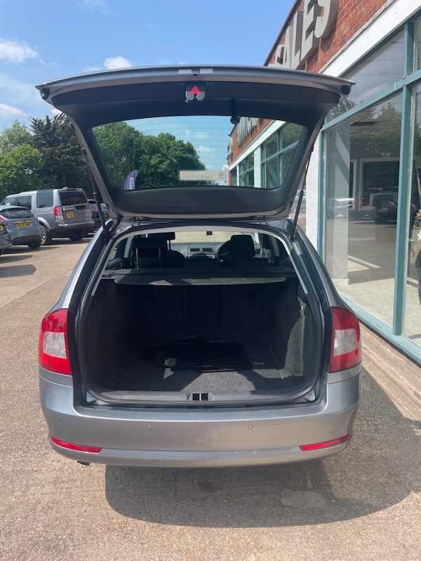 Used Skoda Octavia 2012 for sale - 75330725: Photo 12