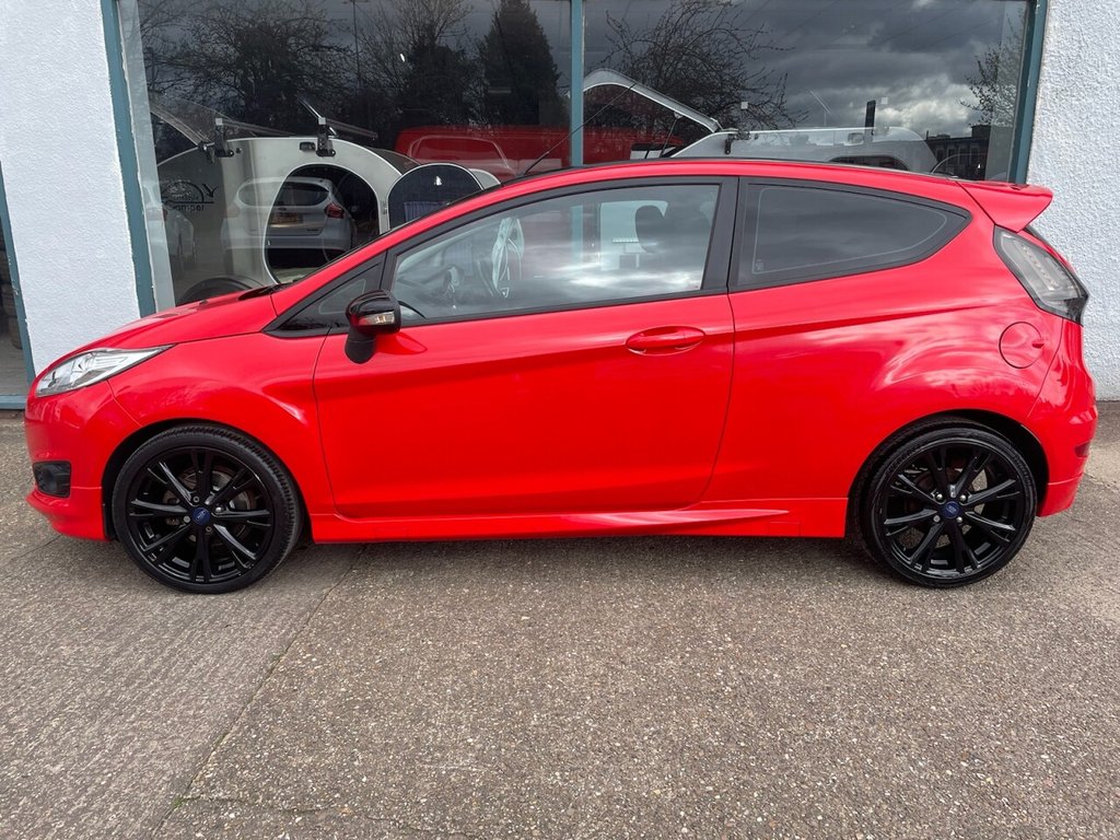 Used Ford Fiesta 2015 for sale - 78124436: Photo 8
