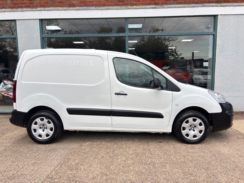 Used Peugeot Partner 2017 for sale - 76092484: Photo 2