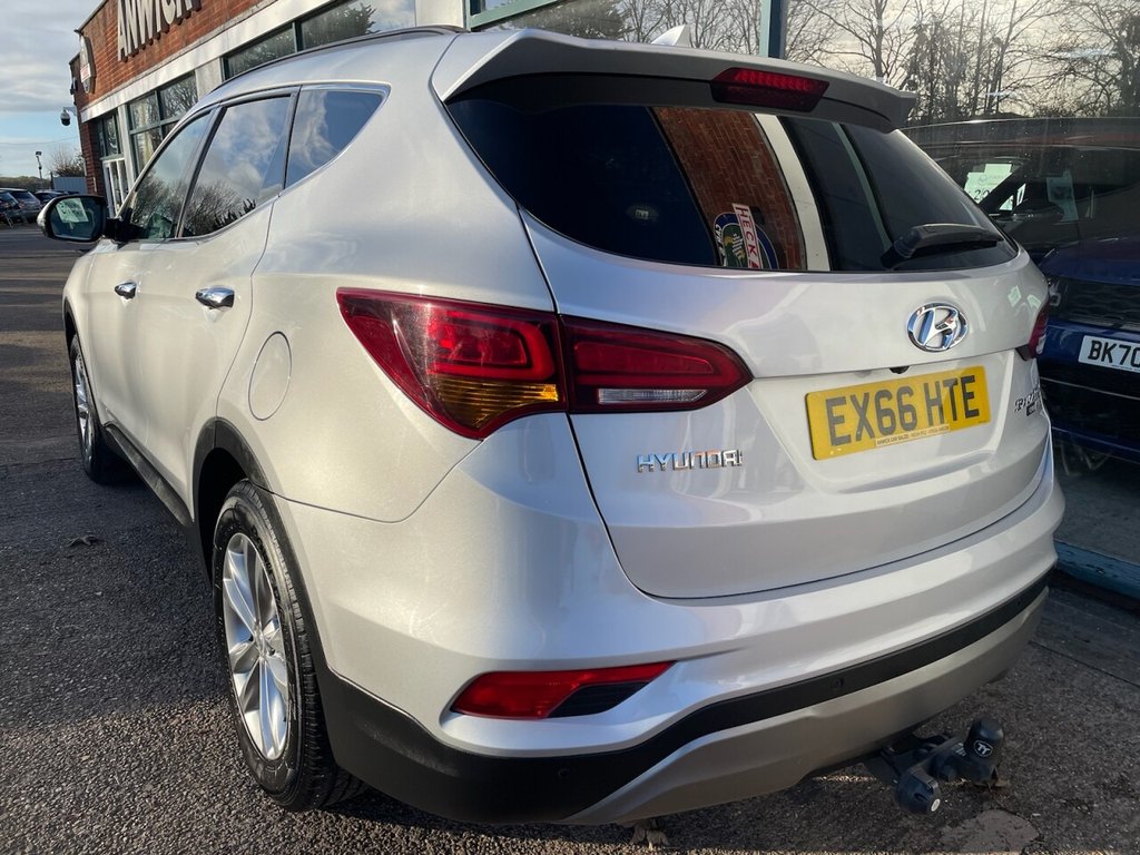 Used Hyundai Santa Fe 2016 for sale - 76698696: Photo 7