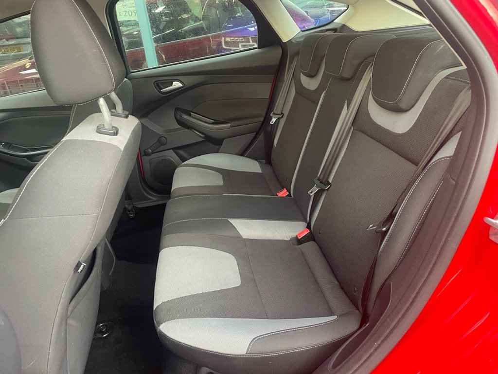 Used Ford Focus 2012 for sale - 76848410: Photo 10