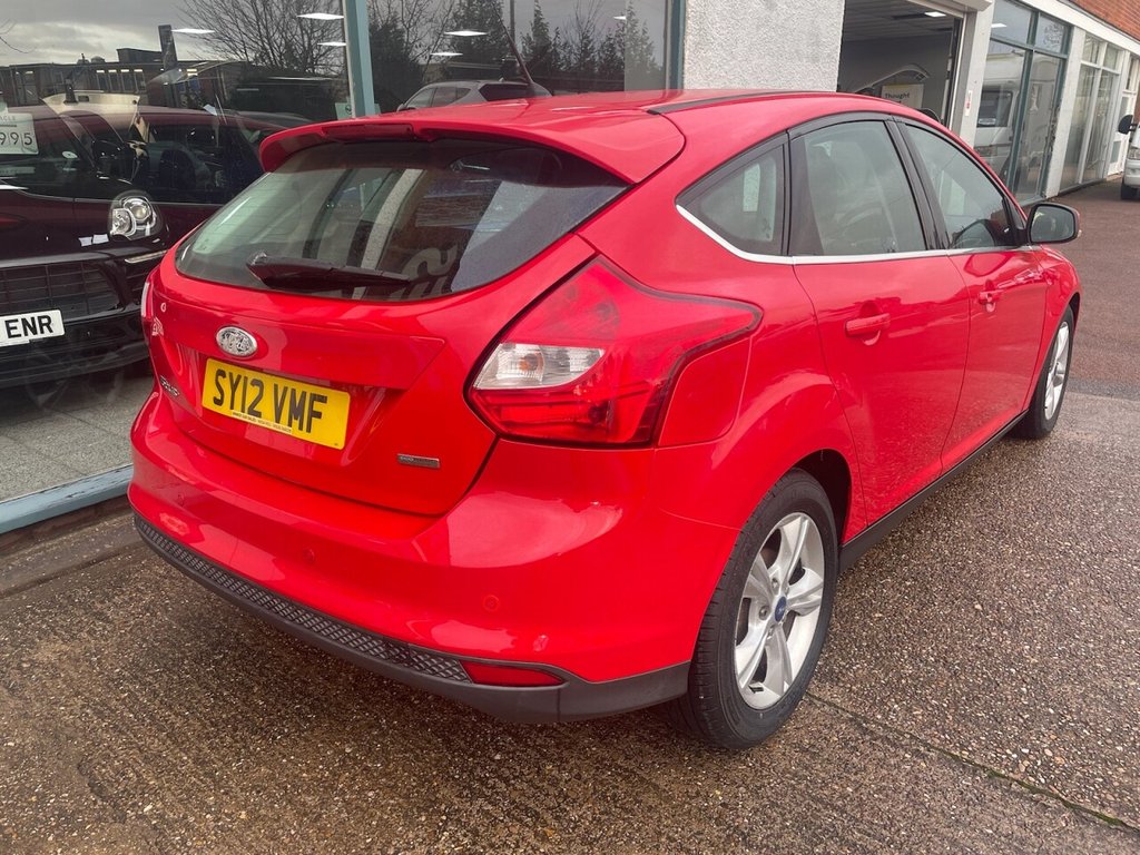 Used Ford Focus 2012 for sale - 76848410: Photo 3