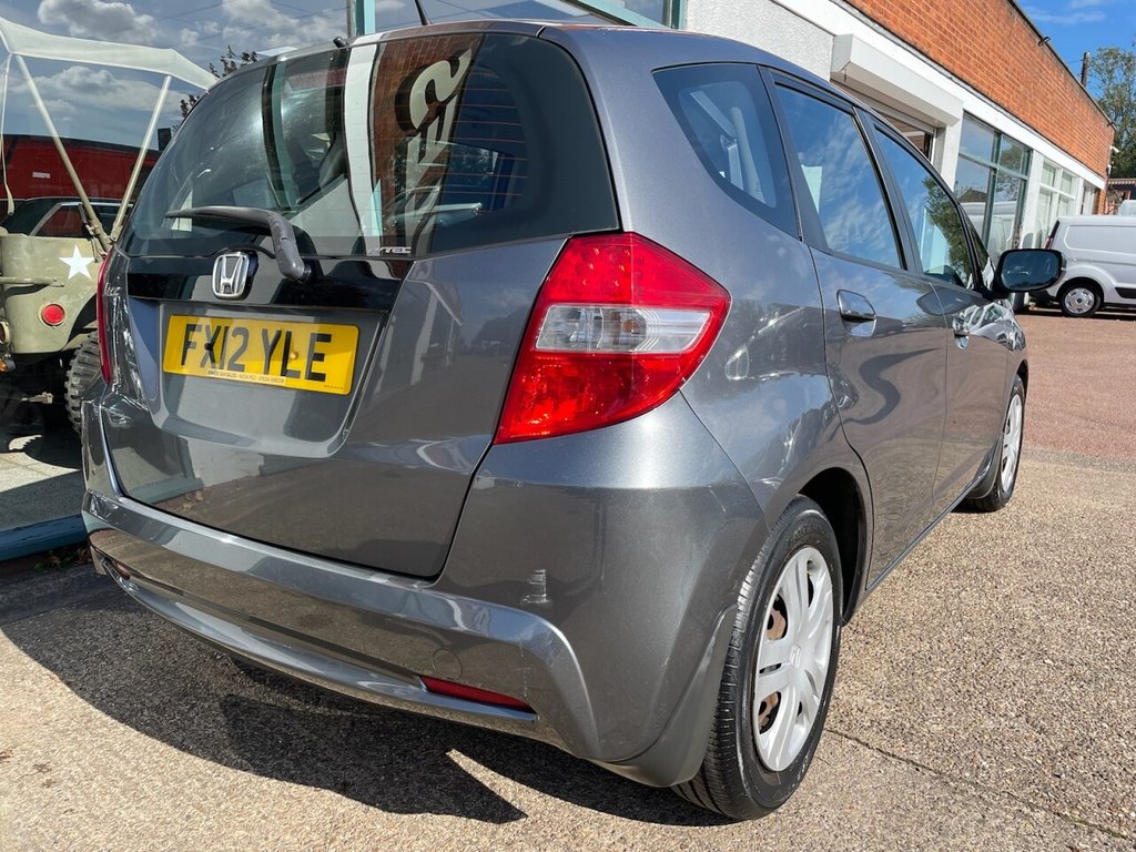 Used Honda Jazz 2012 for sale - 76118440: Photo 4