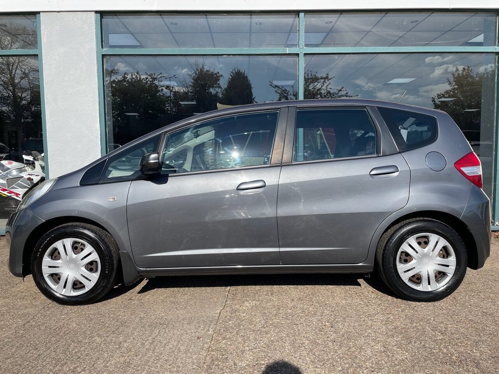 Used Honda Jazz 2012 for sale - 76118440: Photo 8