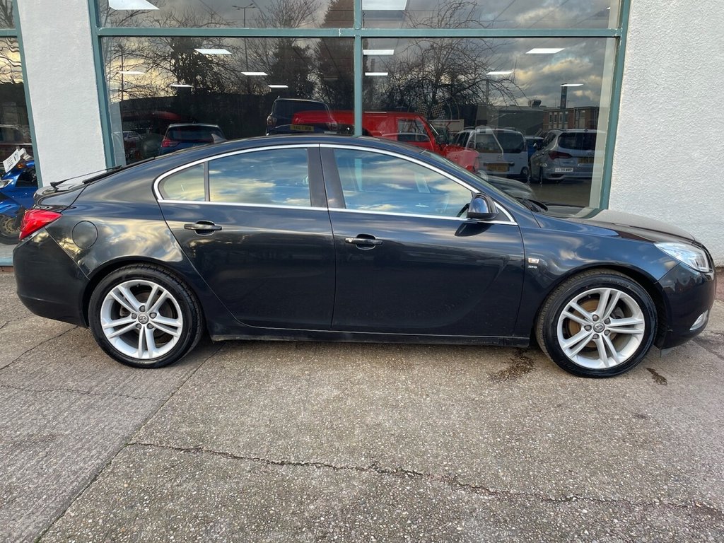 Used Vauxhall Insignia 2010 for sale - 77263290: Photo 3