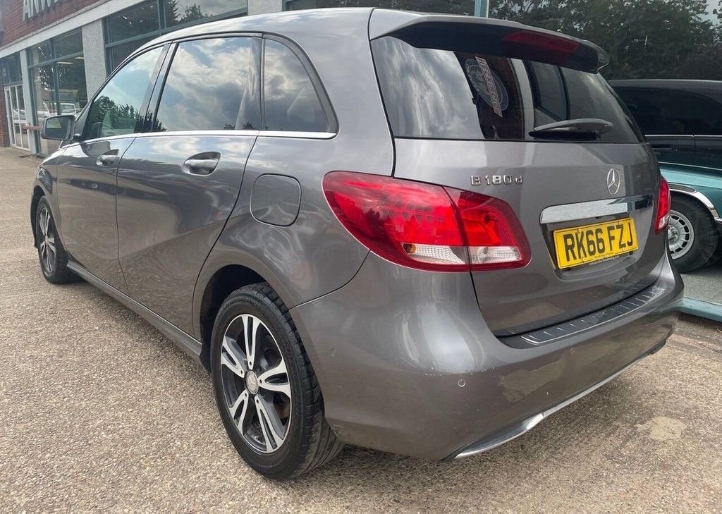 Used Mercedes-Benz B Class 2016 for sale - 76039346: Photo 8