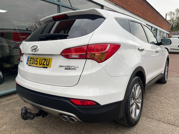 Used Hyundai Santa Fe 2015 for sale - 76313114: Photo 4