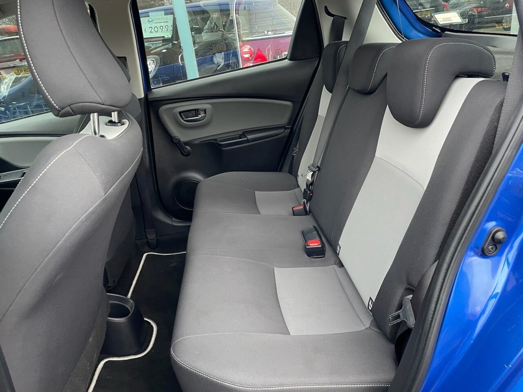 Used Toyota Yaris 2017 for sale - 77056378: Photo 11