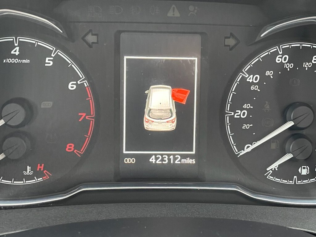 Used Toyota Yaris 2017 for sale - 77056378: Photo 16