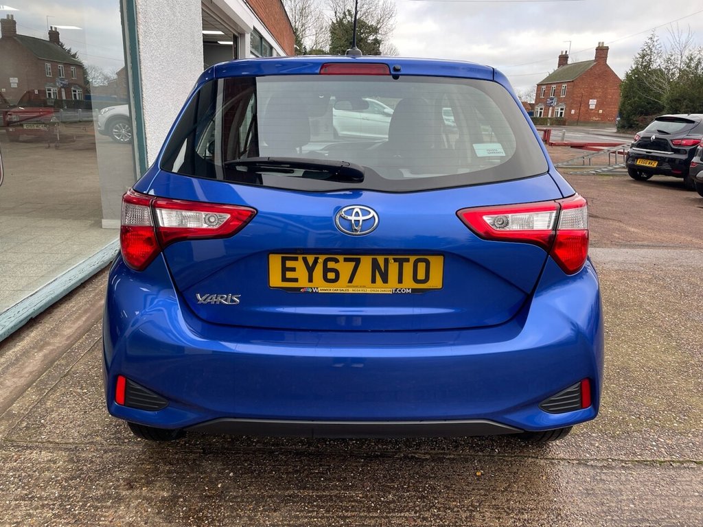 Used Toyota Yaris 2017 for sale - 77056378: Photo 4