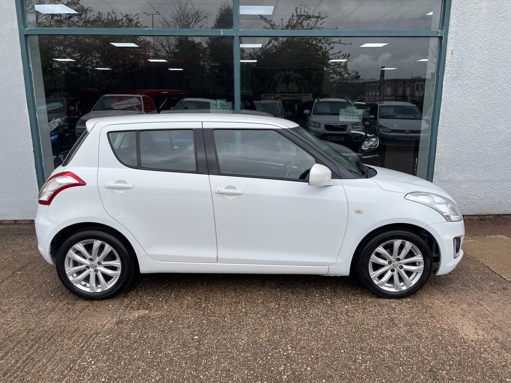 Used Suzuki Swift 2013 for sale - 76406695: Photo 2